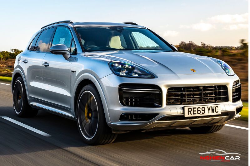 Porsche Cayenne 2021