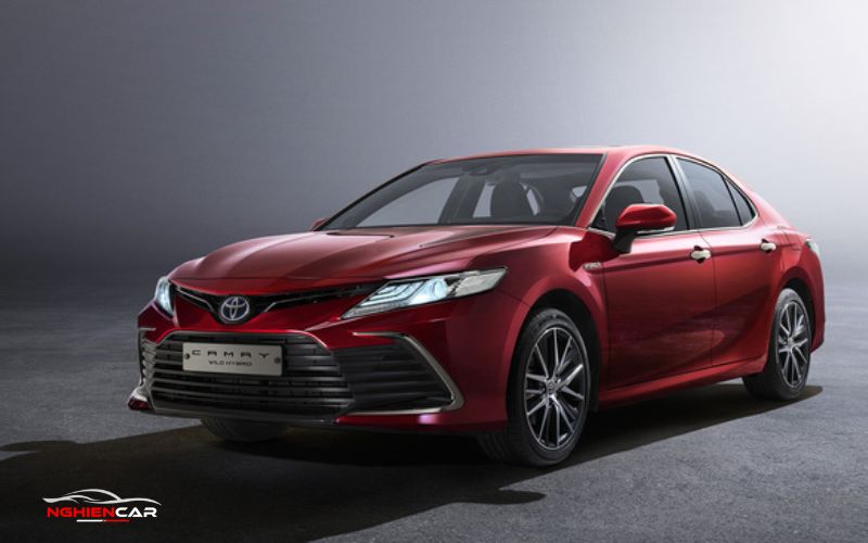 Độ ồn Toyota Camry 2022 ổn định, đánh giá cao