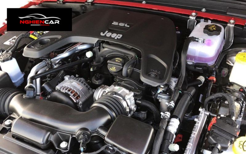 Jeep Gladiator 2021 sử dụng động cơ xăng V6 3.6 mạnh mẽ