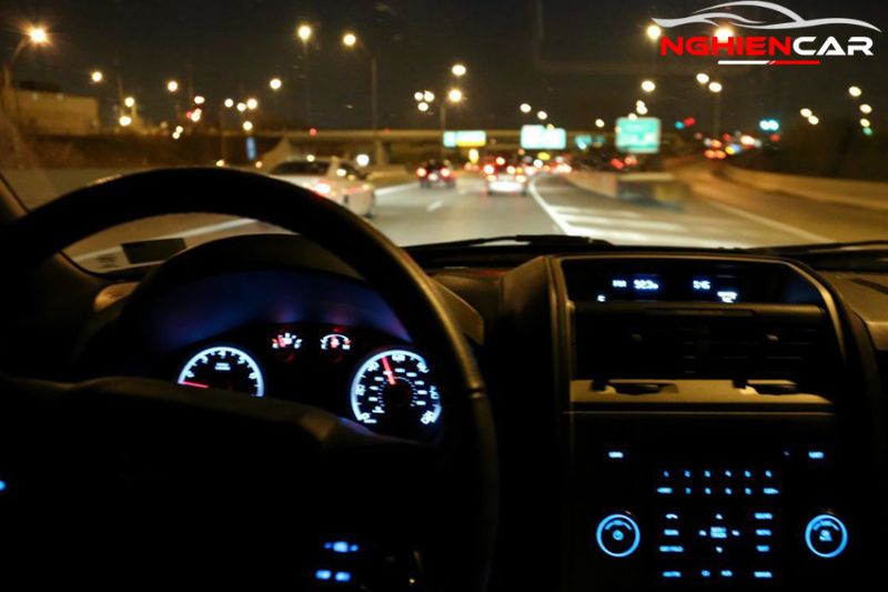Kỹ năng để lái xe ô tô an toàn vào ban đêm